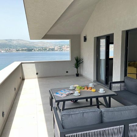 Beachfront House Olbia With Private Parking Trogir Exterior photo