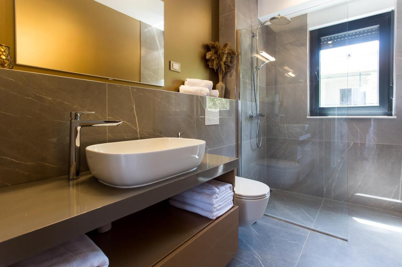 Beachfront House Olbia With Private Parking Trogir Exterior photo