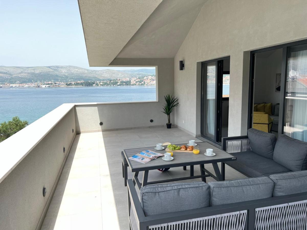 Beachfront House Olbia With Private Parking Trogir Exterior photo