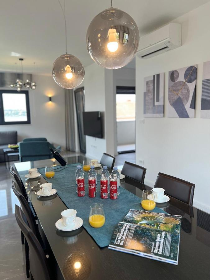 Beachfront House Olbia With Private Parking Trogir Exterior photo