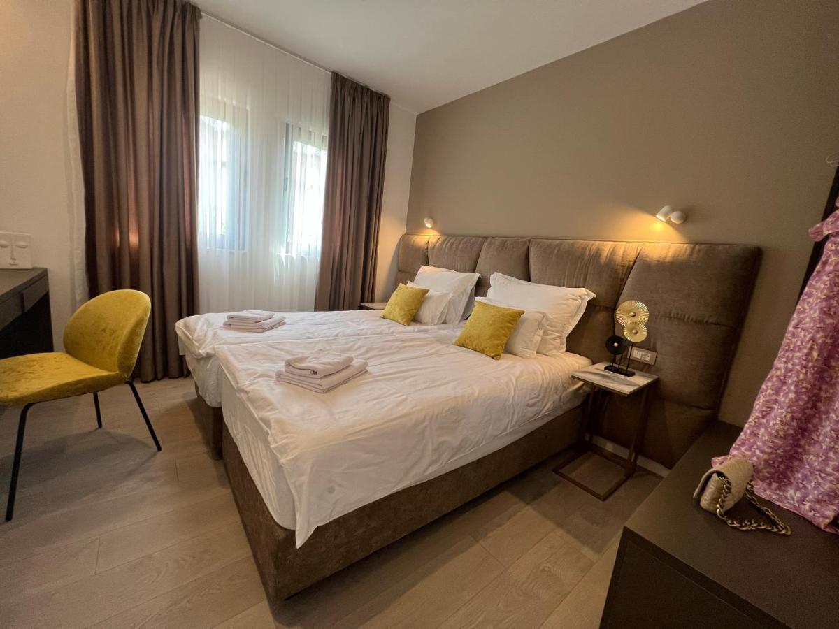 Beachfront House Olbia With Private Parking Trogir Exterior photo